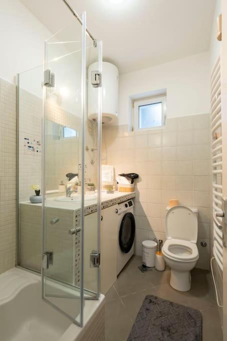 Train 23 Apartment เบลเกรด ภายนอก รูปภาพ